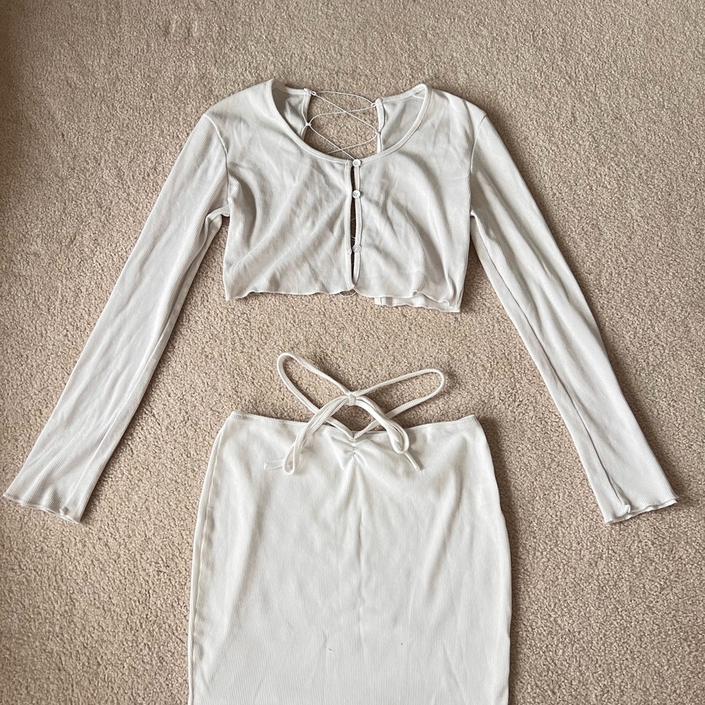 White Long Sleeve Crop Top and skirt matching set (Korean)